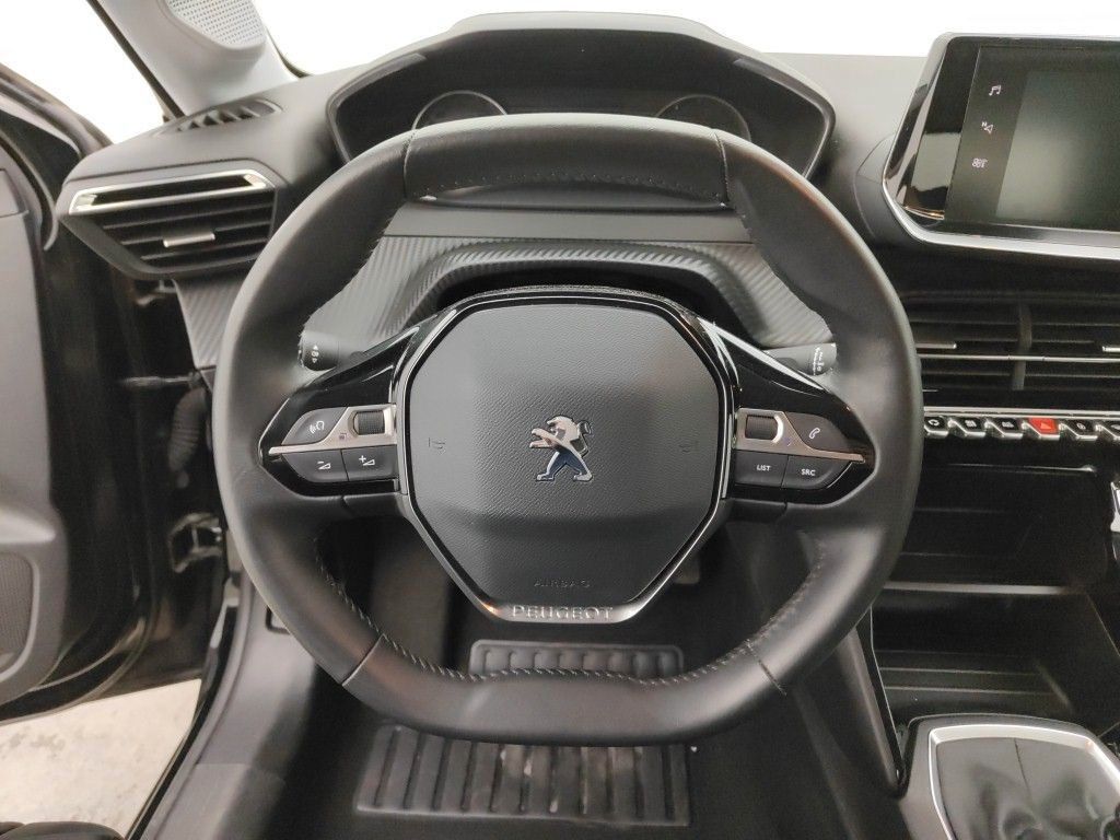 Fahrzeugabbildung Peugeot 208 Active Pack 1.2T LED/NAVI/PDC/ALU/TEMPOMAT