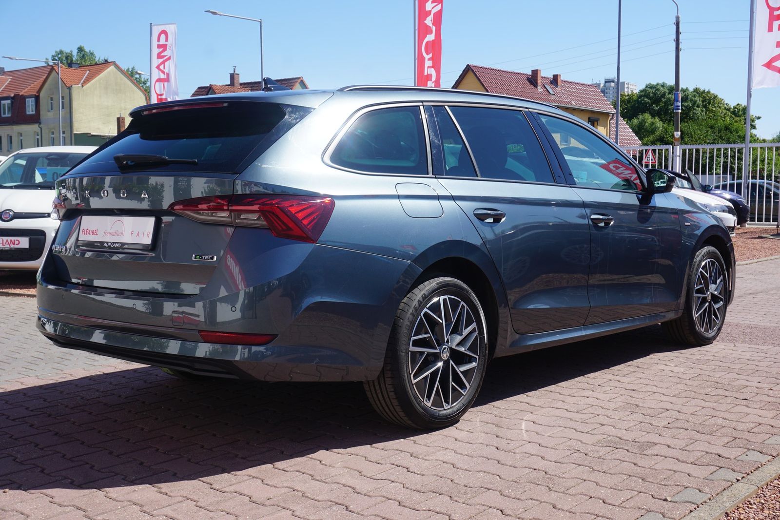 Skoda Octavia Combi Clever DSG LED Android Apple DAB foto 5