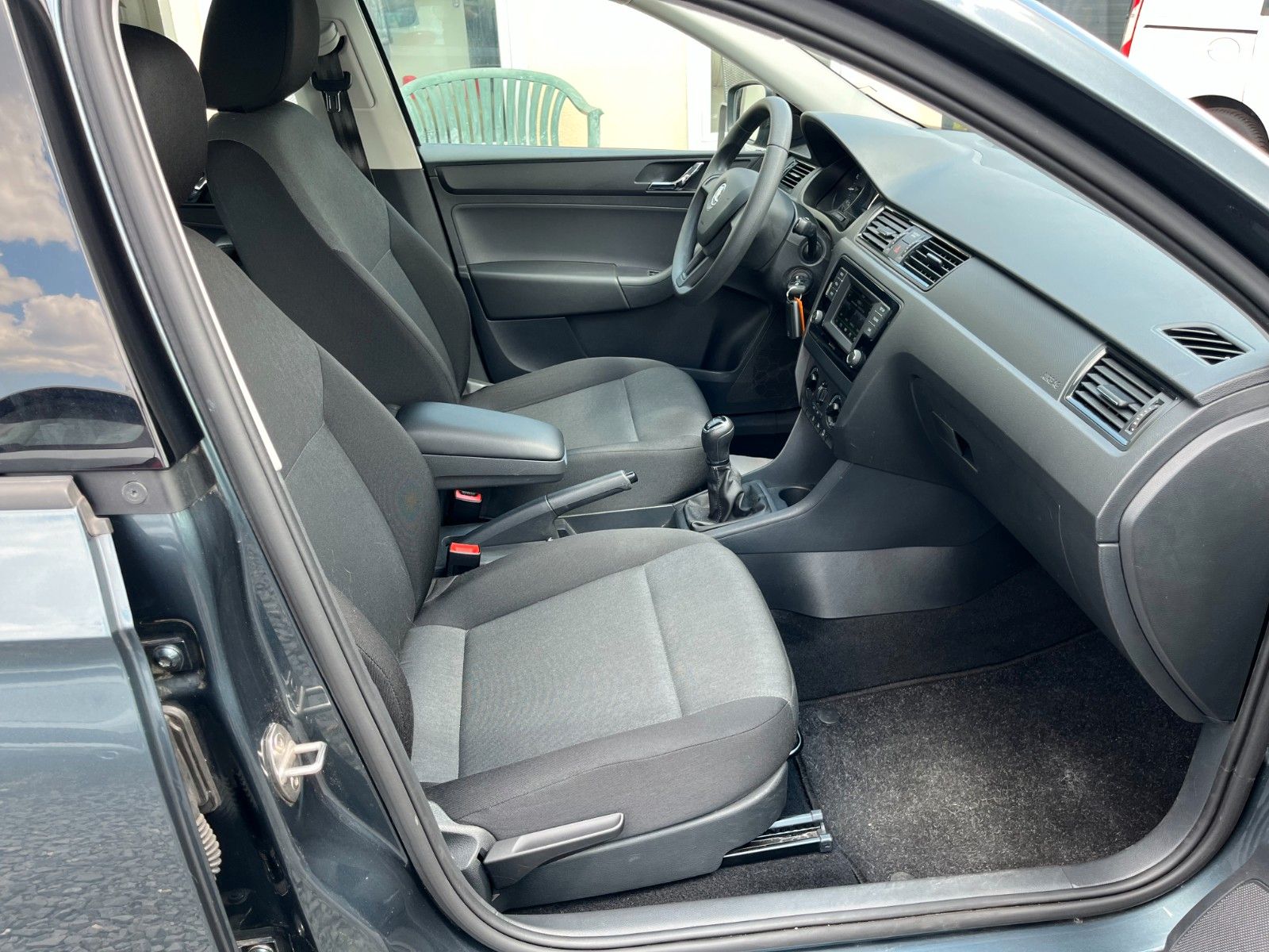 Fahrzeugabbildung SKODA Rapid 1.2 Spaceback Cool Edition Klima PDC 2.HD