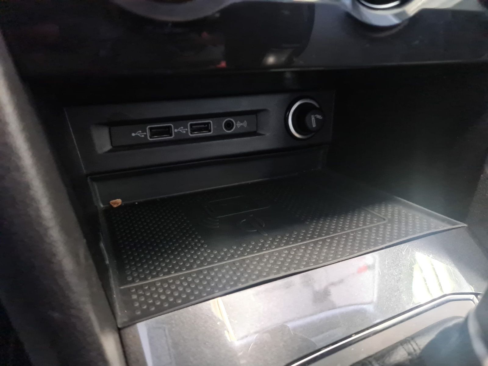 Fahrzeugabbildung Volkswagen Tiguan Allspace Comfortline 4Motion / NAVI / AHK