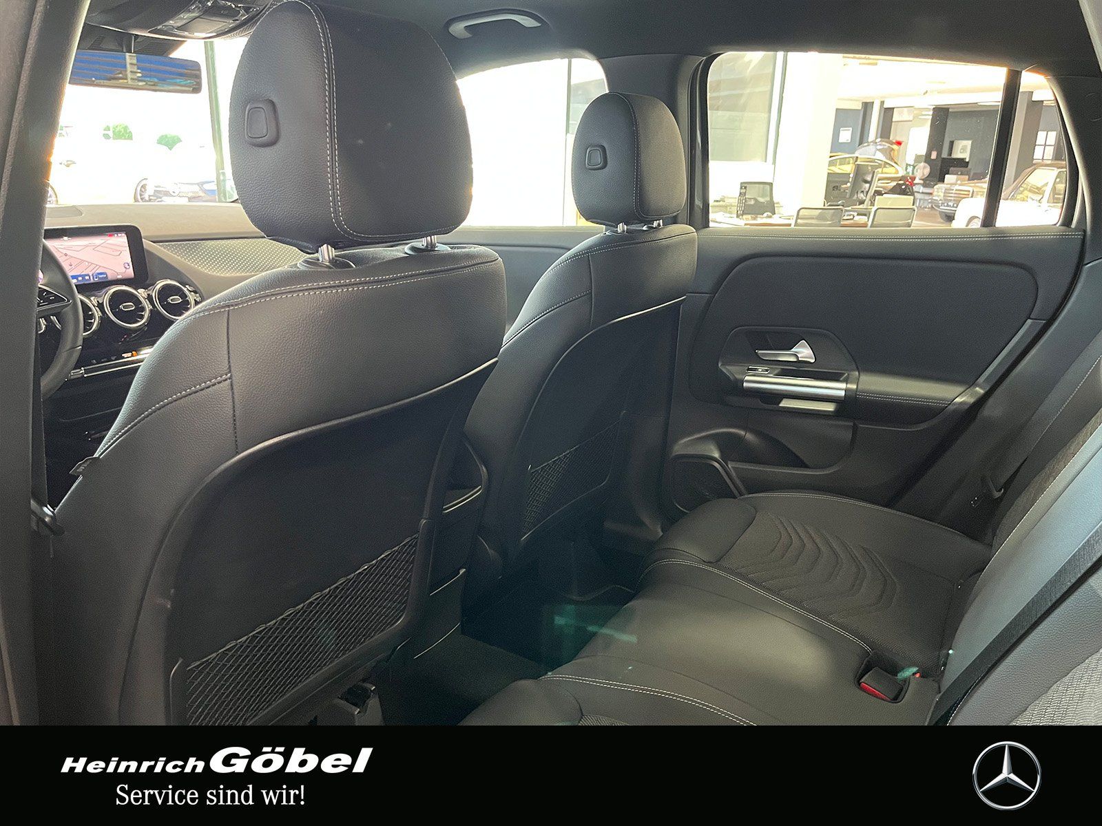 Fahrzeugabbildung Mercedes-Benz GLA 220 4M PROGRESSIVE+LED+KAMERA+NAVI+CARPLAY