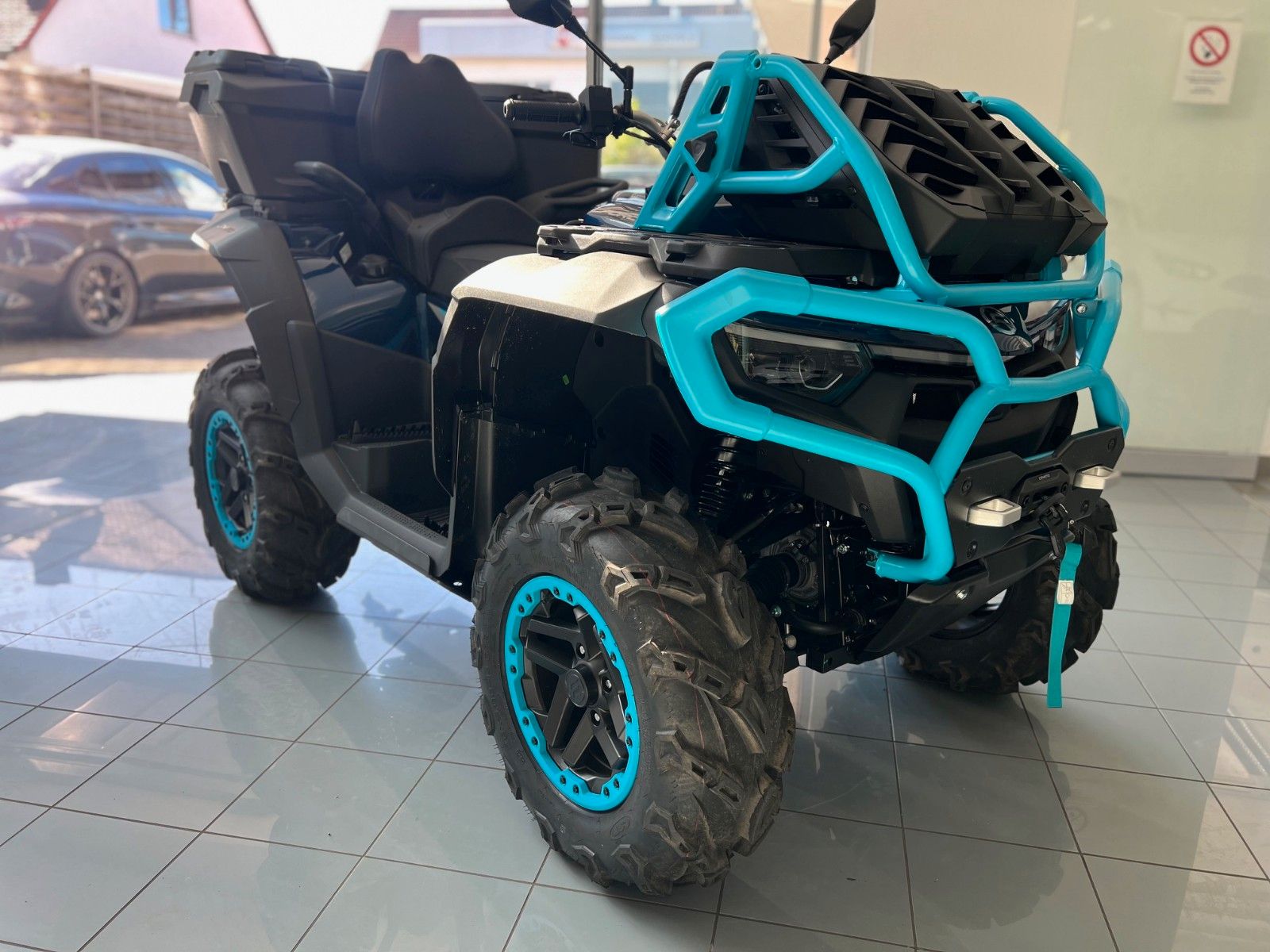 Fahrzeugabbildung CFMOTO CFORCE 1000 TOURING PRO MUD Version - T3b ABS