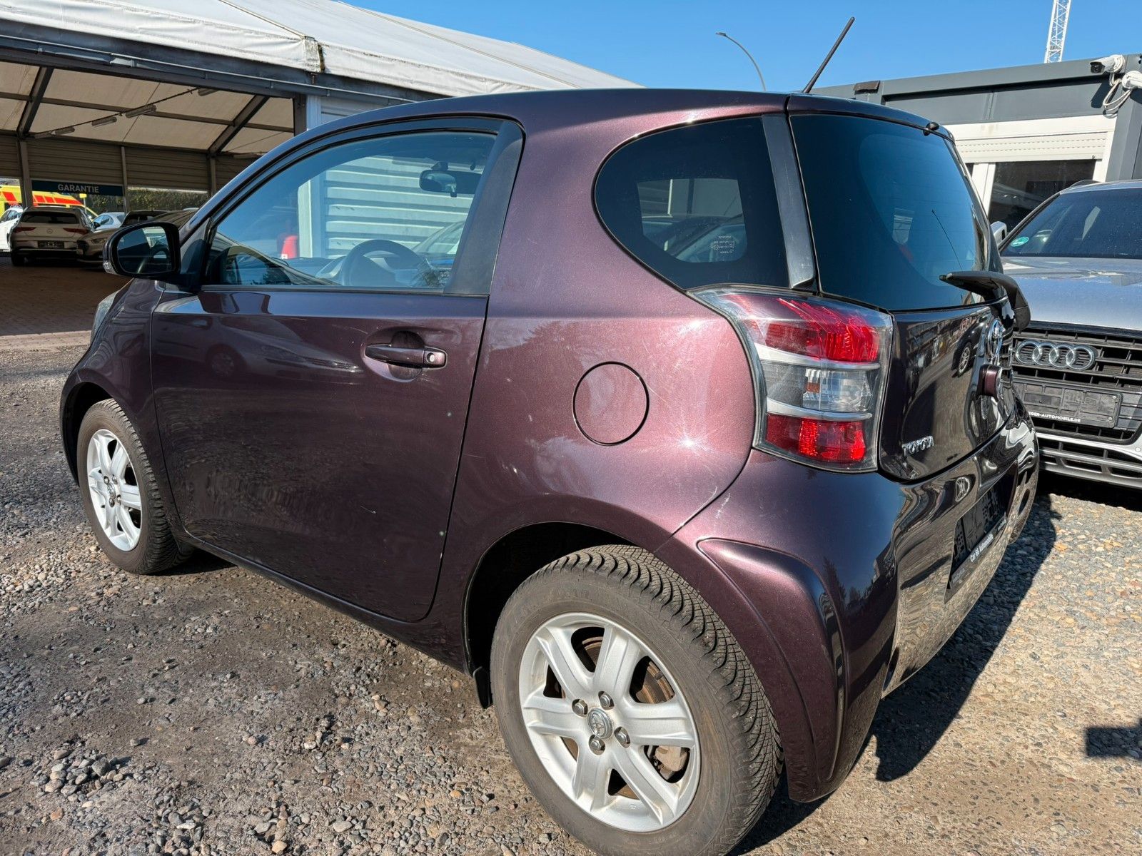 Fahrzeugabbildung Toyota IQ 1,0