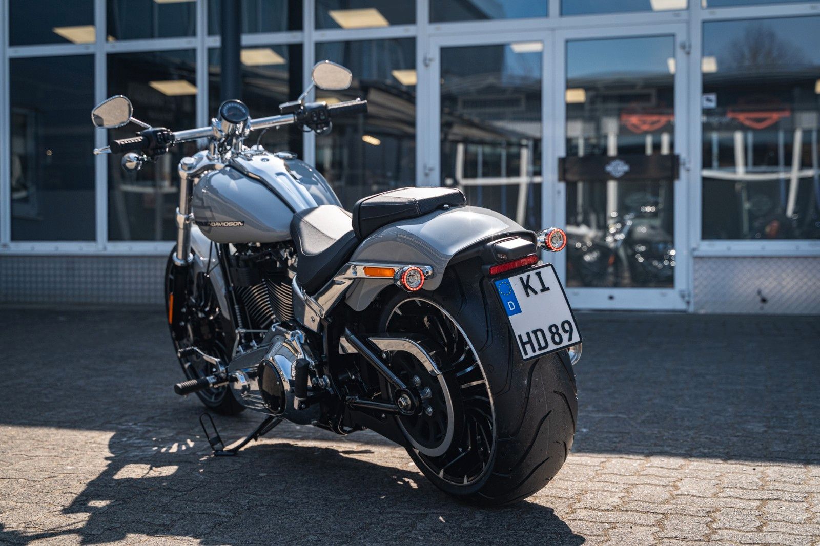 Fahrzeugabbildung Harley-Davidson BREAKOUT FXBR 117 ci - MY25 -Kurzfristig Verfüg.