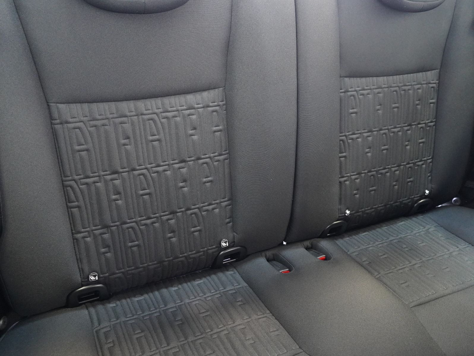 Fahrzeugabbildung Fiat 500e 87KW/42kWh/DC-LADEN/CARPLAY/DAB/SOH/KAMERA