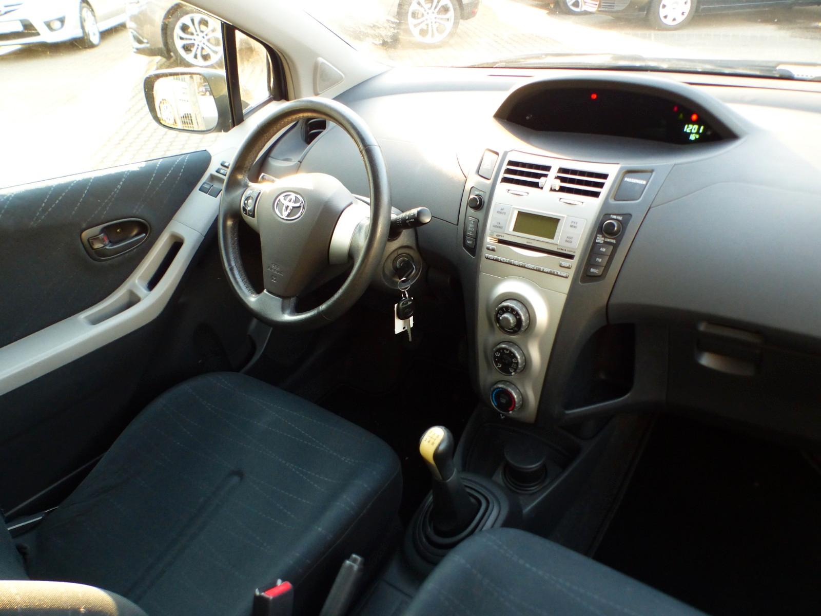 Toyota Yaris 1.3 Sol Klima Servo