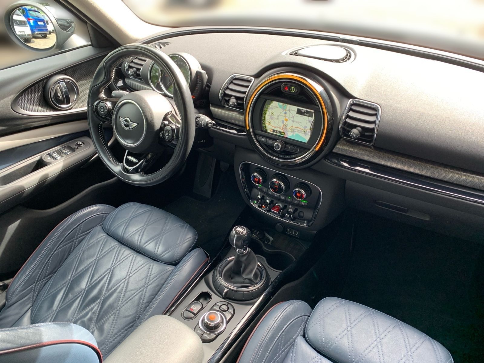 Fahrzeugabbildung MINI Clubman Cooper 1.5 Navi Leder LED PDC
