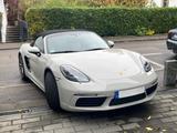 Porsche 718 Boxster Cabrio 6-Gang Schaltgetriebe - Porsche: Beige
