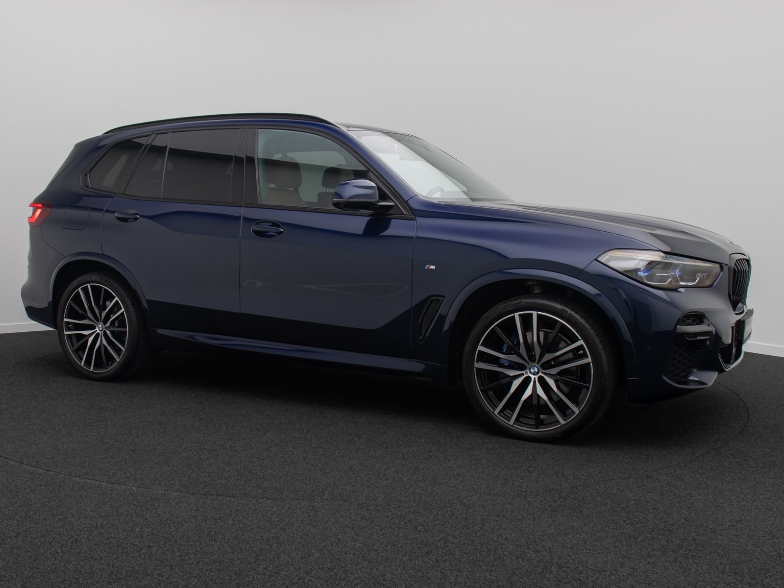 Fahrzeugabbildung BMW X5 xD40i  M Sport 360&deg;Laser HUD DAB H/K 22Zoll