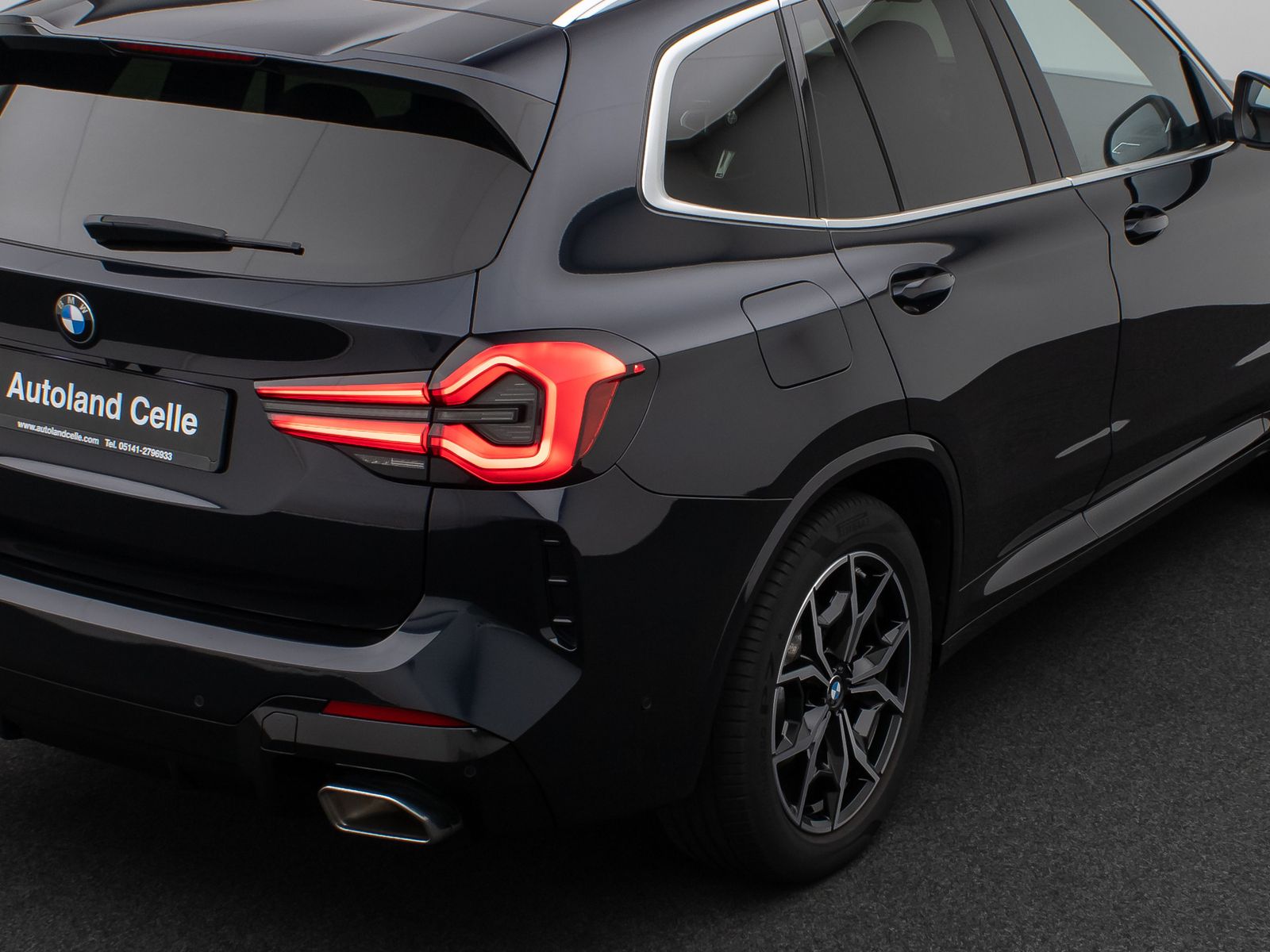 Fahrzeugabbildung BMW X3 xD20d MSport Individual HiFi Kamera DAB Alarm