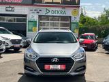 Hyundai i40 cw blue Trend*Sitzheizung* - Hyundai i40 Trend mit Diesel-Antrieb