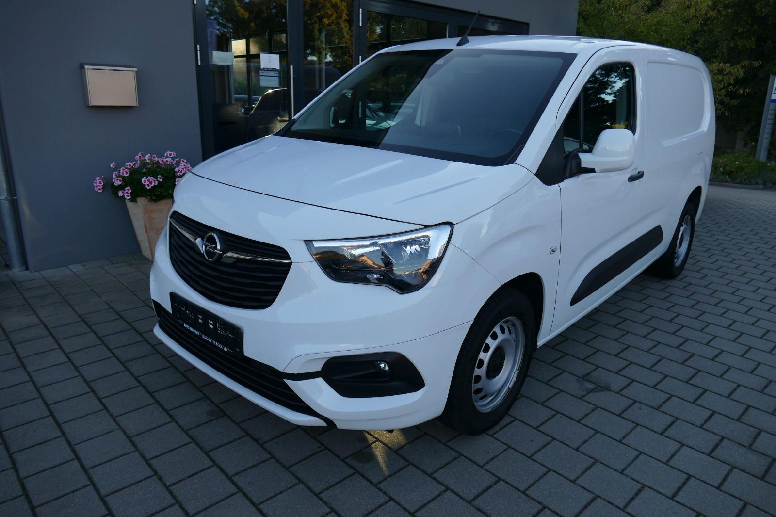 Opel Combo 1.5 Diesel 96kW Edition XL Navi Sitzh. RFK