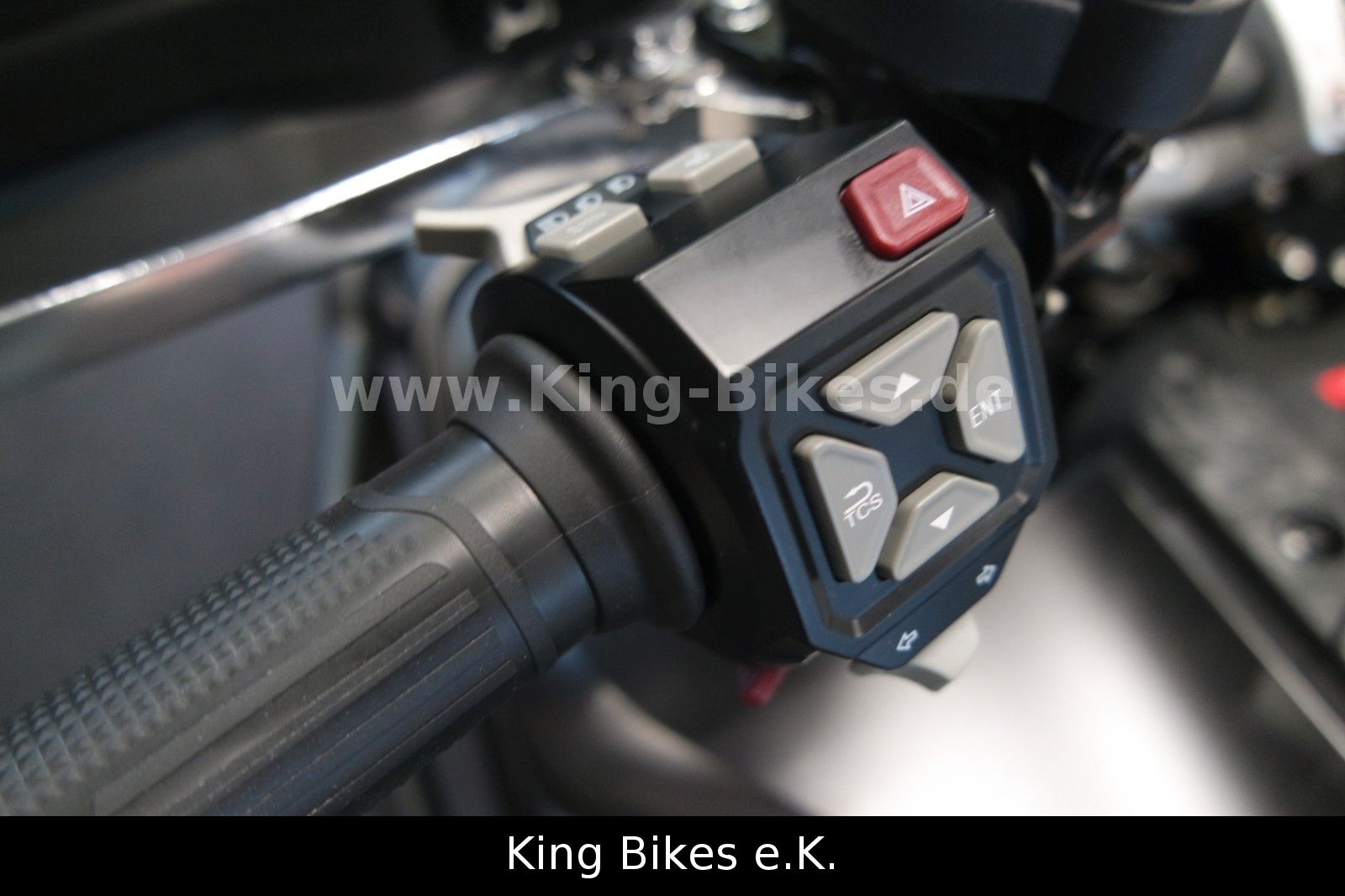 Fahrzeugabbildung VOGE 800 DS RALLY / DS800X RALLY - 3 Jahre Garantie