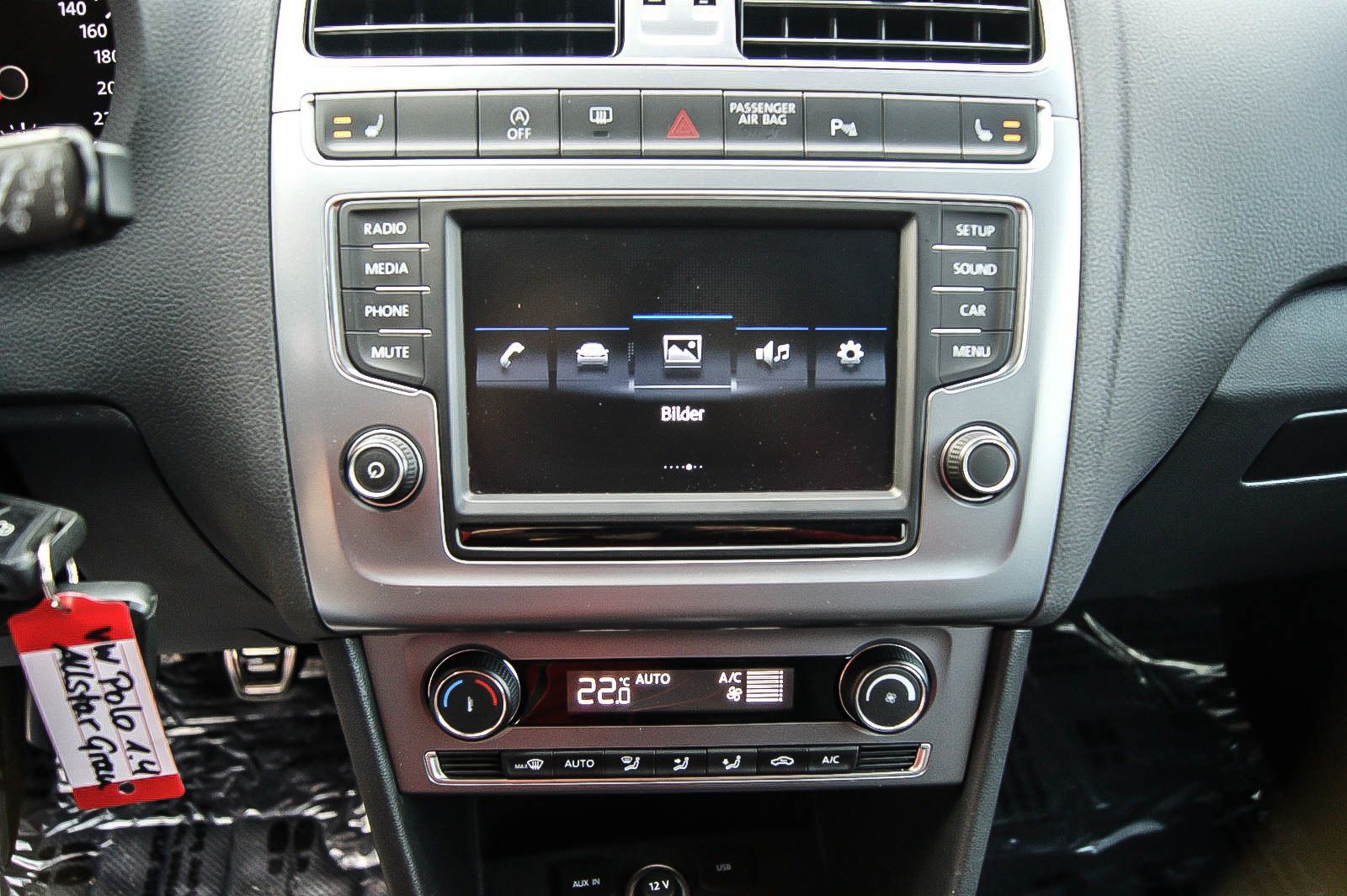 Fahrzeugabbildung Volkswagen Polo V 14TDI Allstar KLIMAAUTOMATIK TEMPOMAT PDC