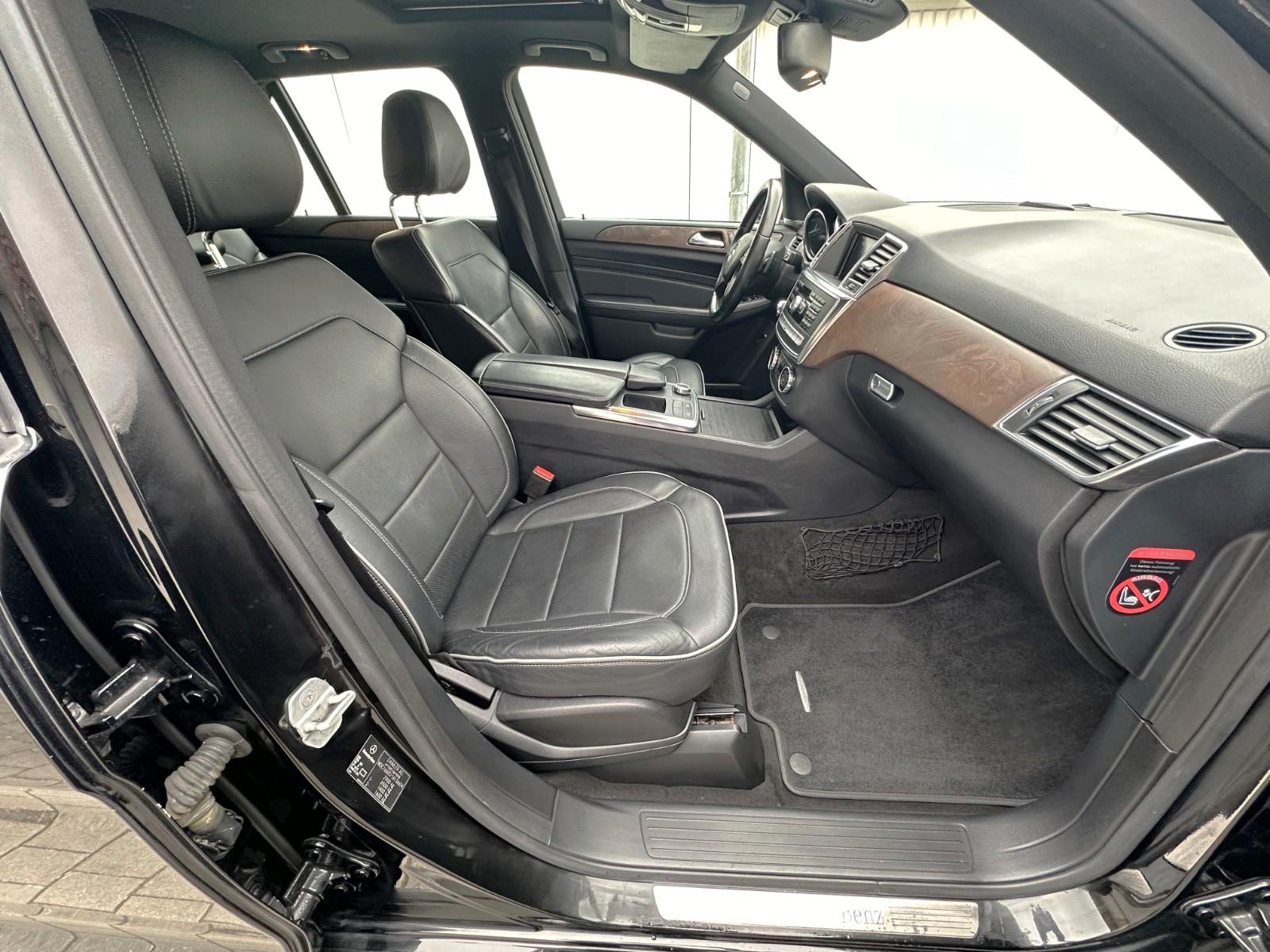 Mercedes-Benz ML 350 *AMG*AHK*XENON*SSD*1 HAND*