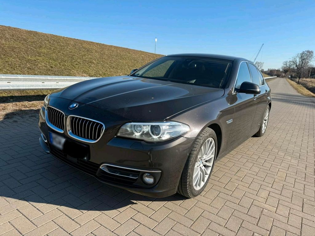 Image of BMW 530