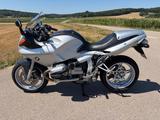 BMW R1100s - BMW 2000 R1100R