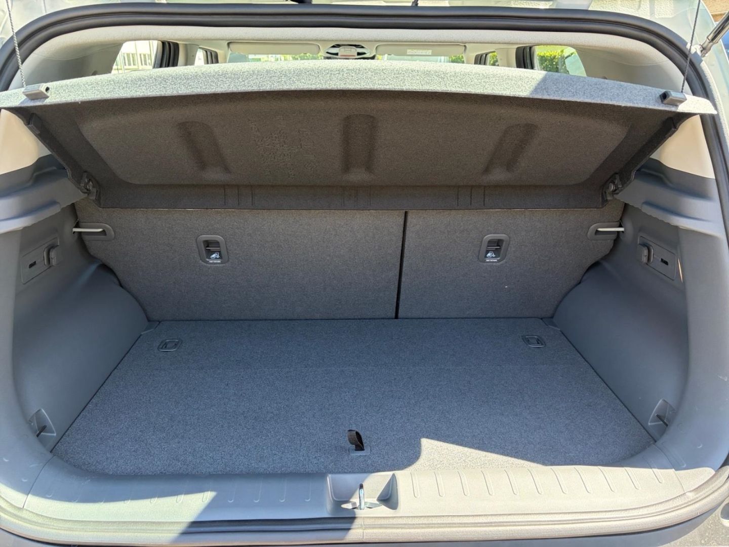 Fahrzeugabbildung Kia EV2 42.2 5S AIR WINTER-CONNECT WÄRMEPUMPE NAVI H