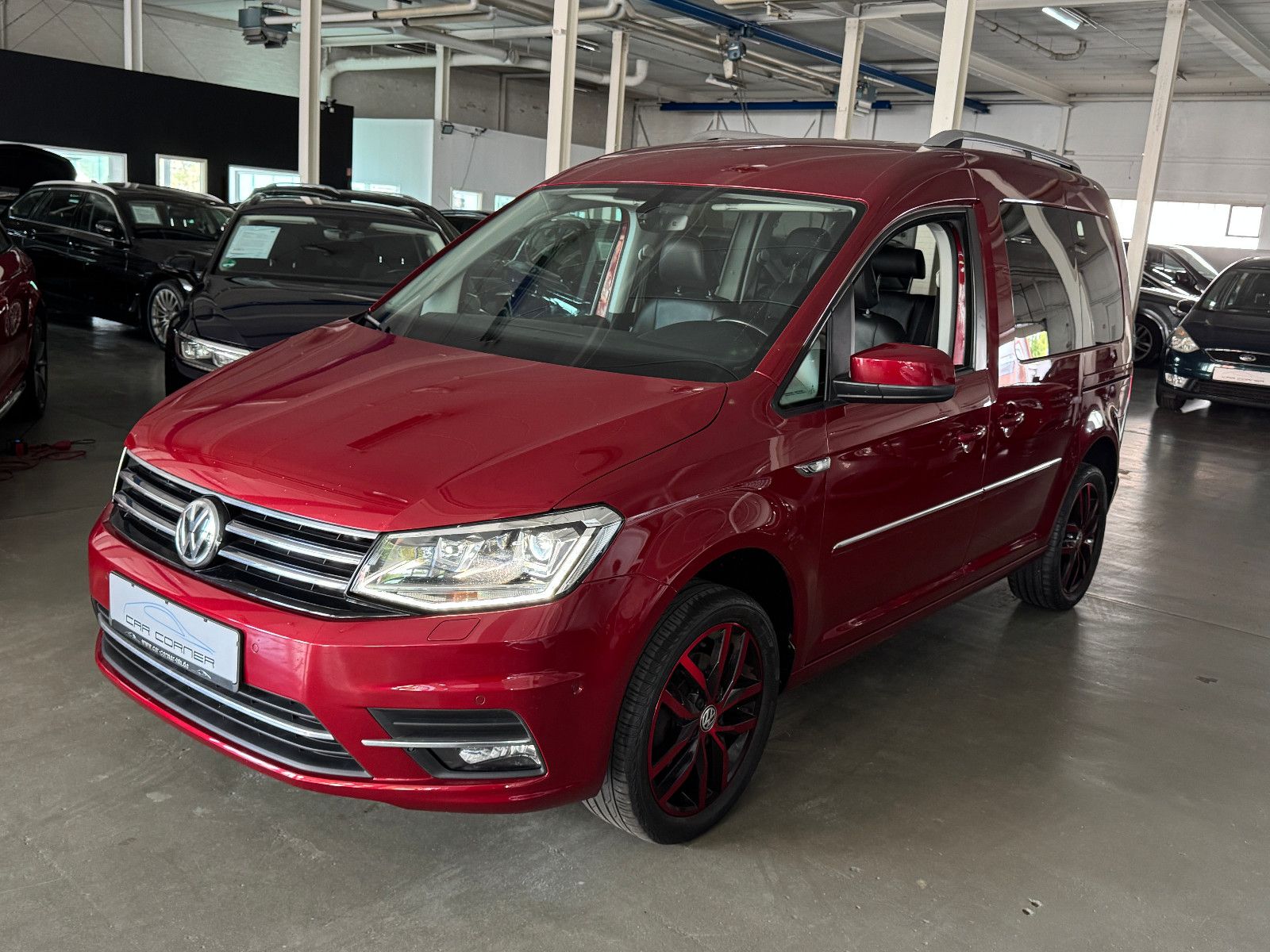 Fahrzeugabbildung Volkswagen CADDY MAXI 1.4 TGI HIGHLINE SPORTPAKET ACC VOLL