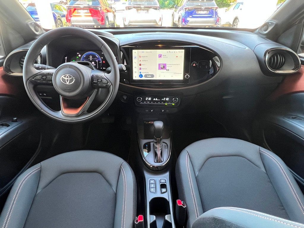 Fahrzeugabbildung Toyota Aygo 1.5 Lounge Kamera,LED,Matrix,Navi,SHZ,ACC