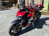 Ducati Streetfighter v2 - DUCATI ST2