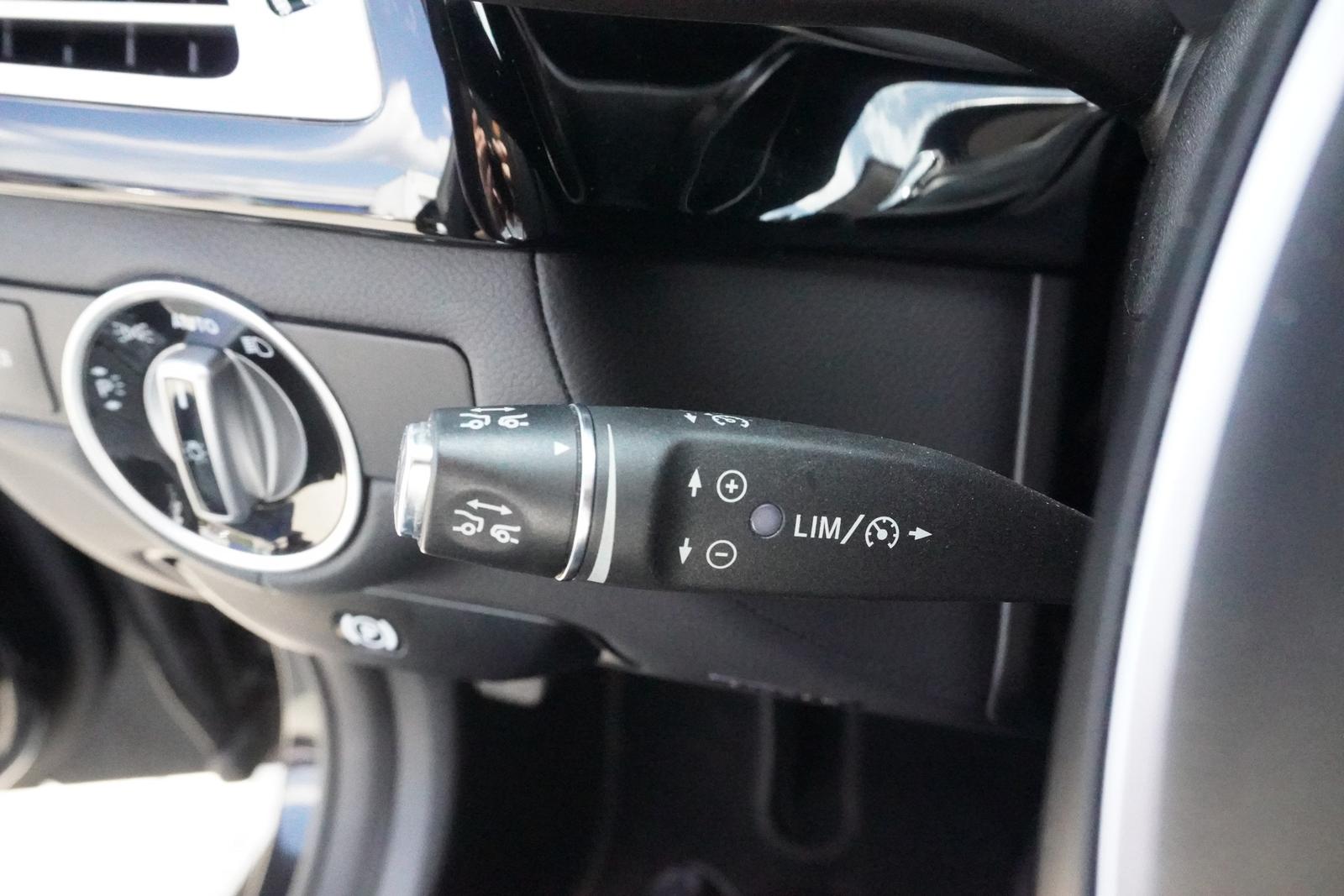 Mercedes-Benz CLS 400 Multibeam 360° Totwinkel Schiebedach