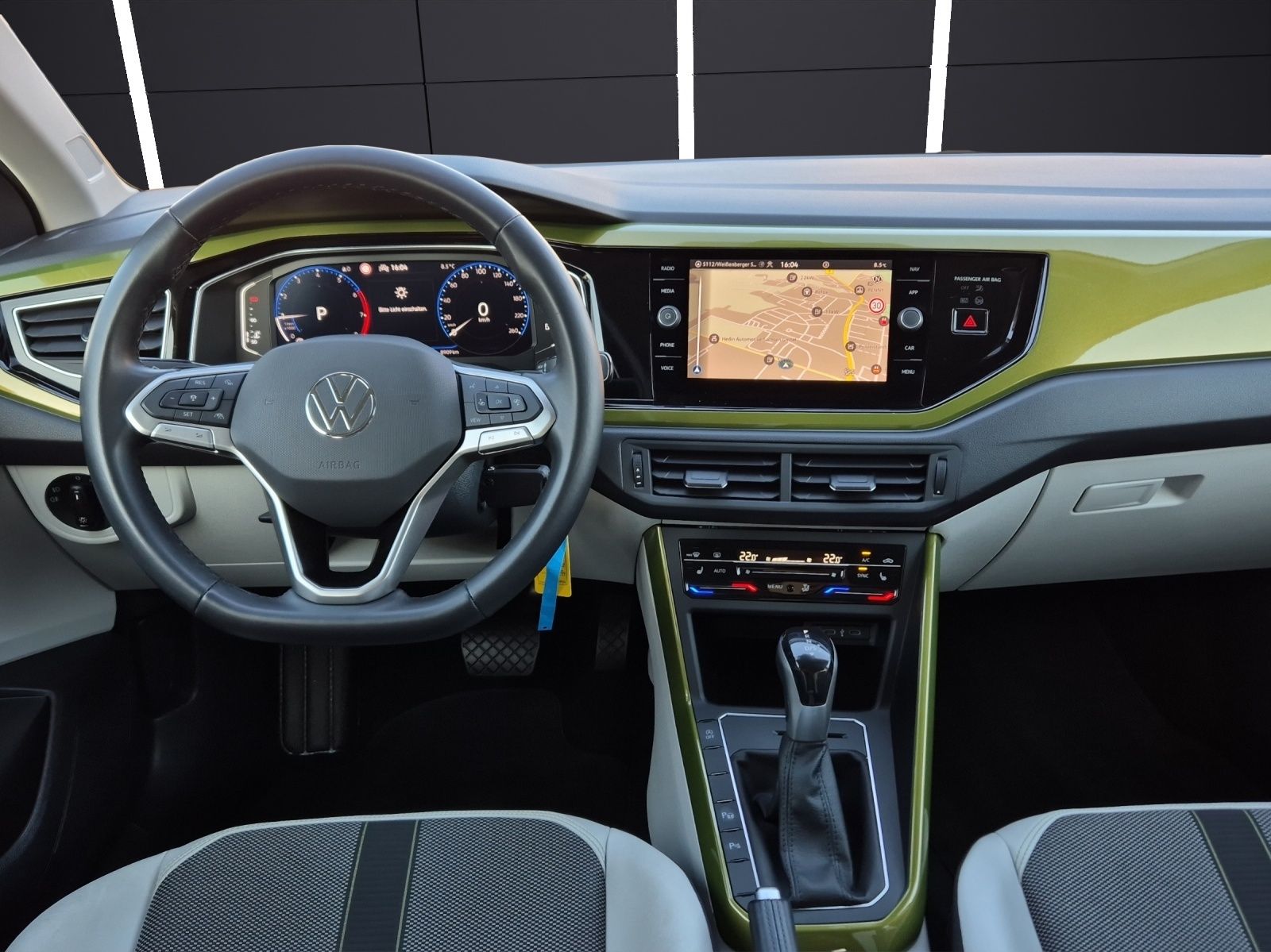 Fahrzeugabbildung Volkswagen Taigo 1.0 TSI Style DSG Matrix RFK SHZ ACC APP