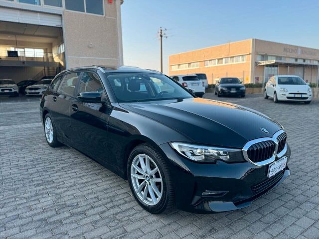 BMW Bmw 320d 48V Touring Business Advantage