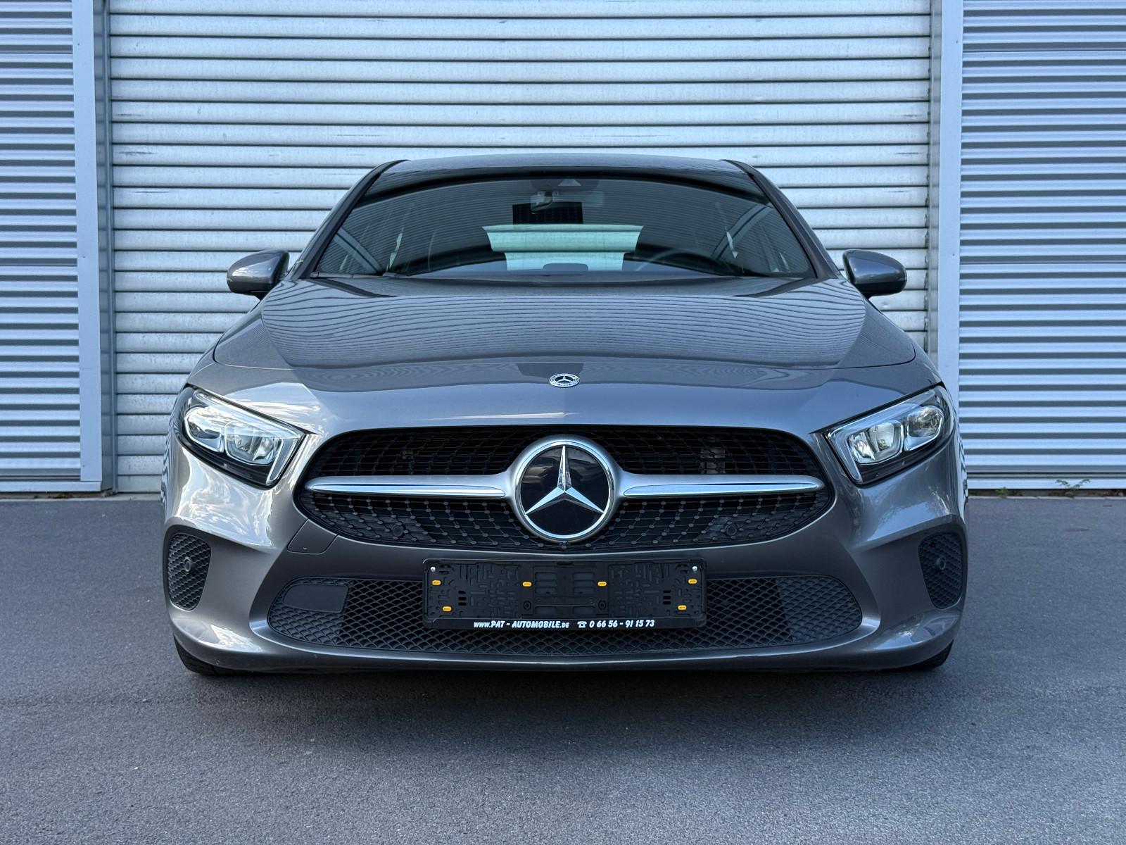 Mercedes-Benz A-Class d Advanced Aut LED SHZ Navi Kamera T-Leder, миниатюра 2