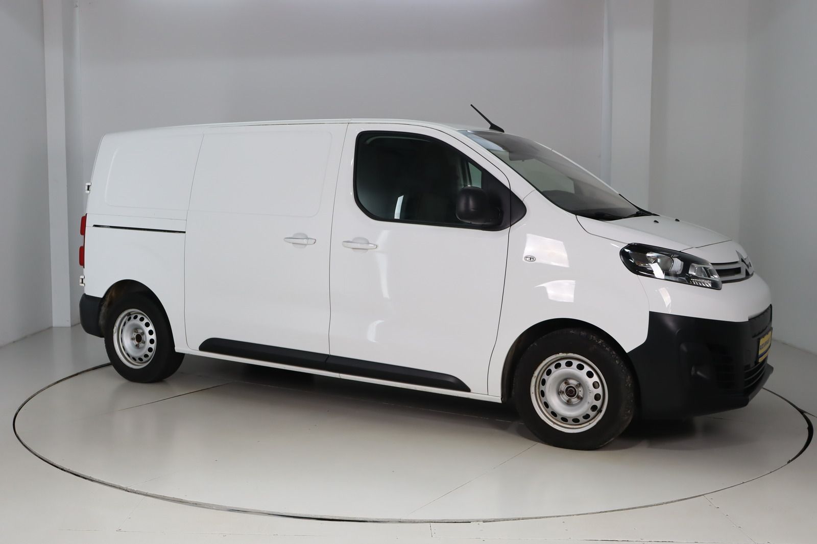 Fahrzeugabbildung Citroën Jumpy Kasten JMY Club L2H1 * el. Schiebetür *