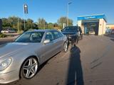 Mercedes-Benz Mercedes Benz W211 E Klasse 270 CDI - Mercedes-Benz E-Class mit Diesel-Antrieb: W211