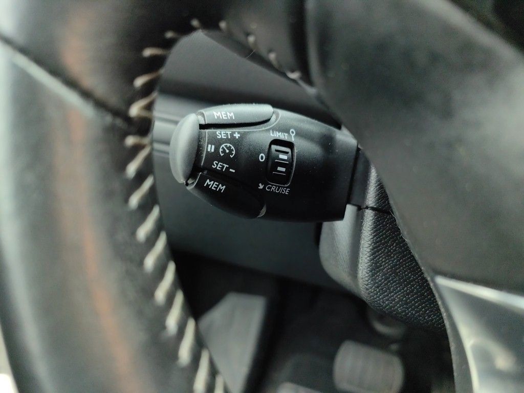 Fahrzeugabbildung Peugeot 308 SW Active 1.5D LED/NAVI/PDC/AHK/TEMPO
