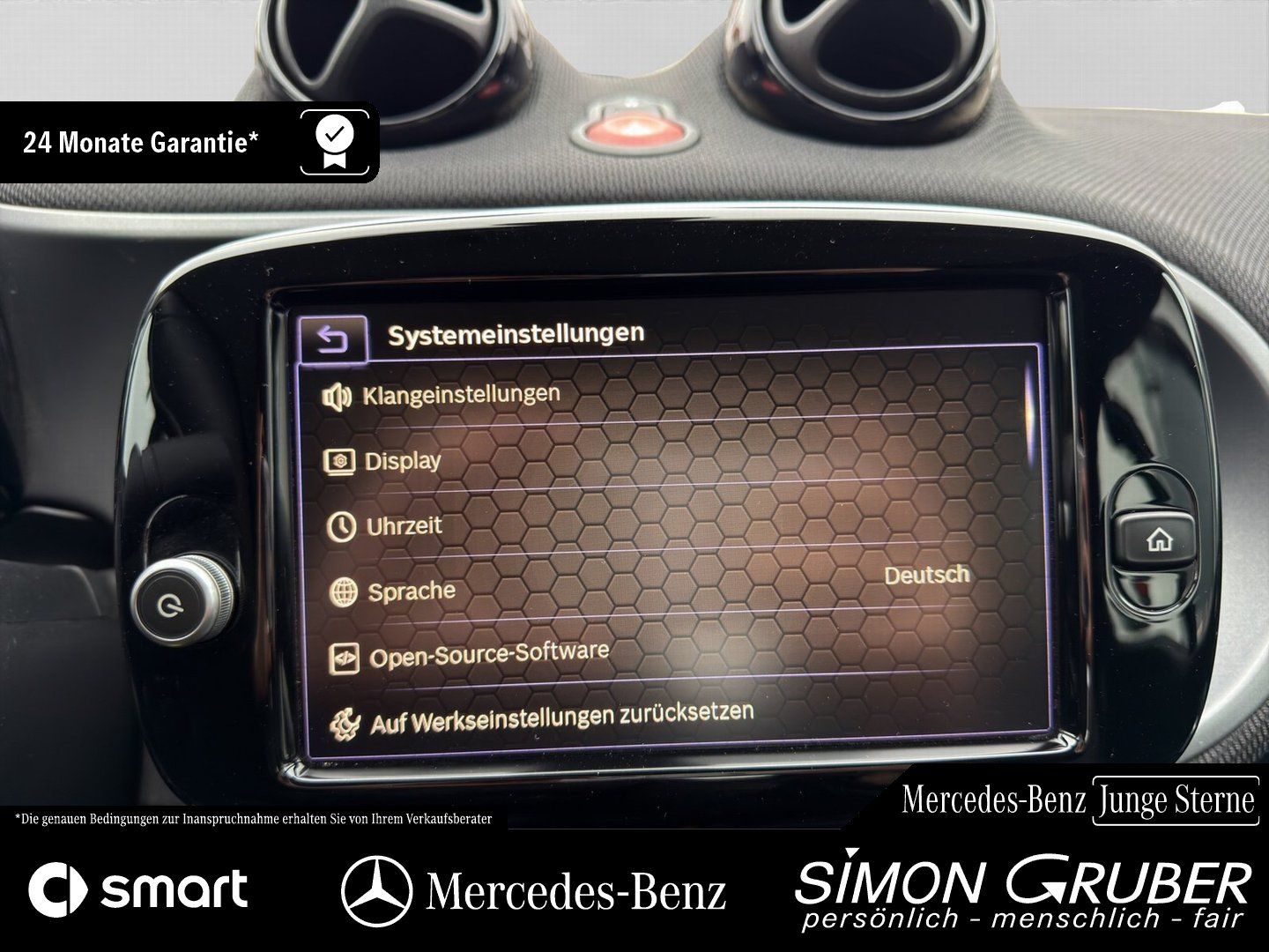 Fahrzeugabbildung Smart fortwo Cabrio EQ Exclusive JBL Winter 22KW