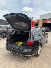 Volkswagen Passat - 8