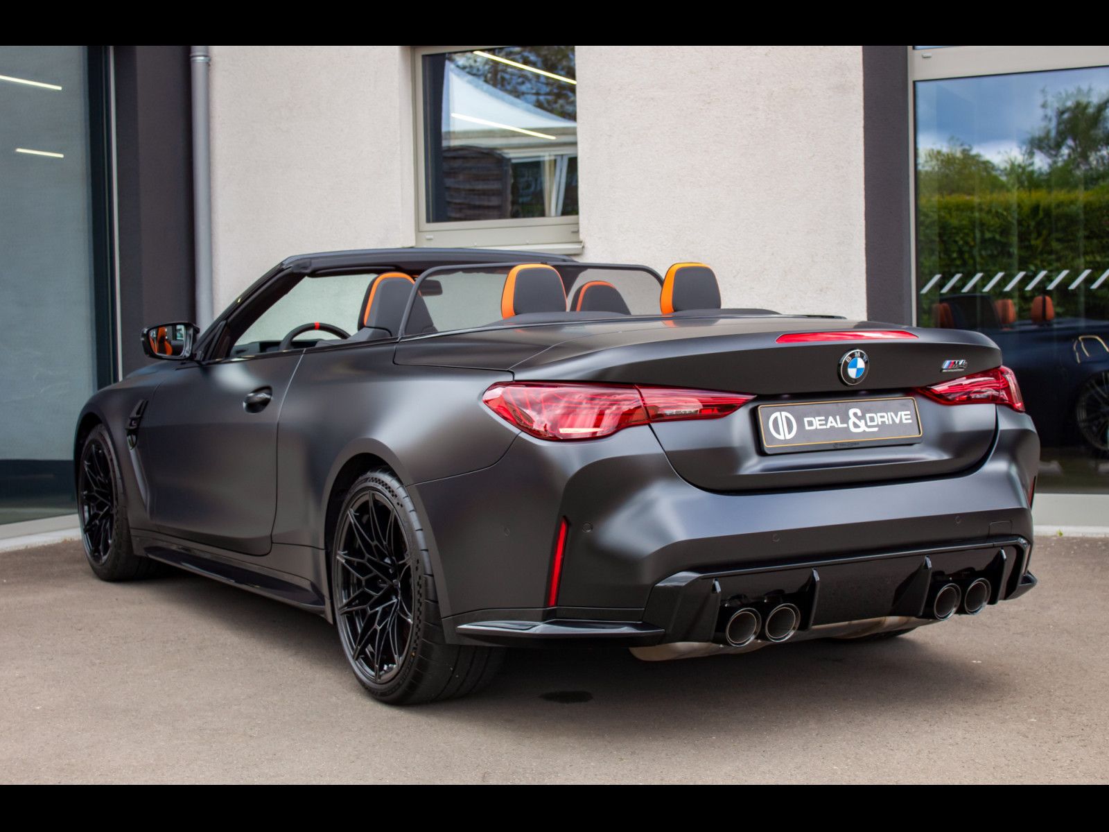 BMW M4 COMPETITION M XDRIVE CABRIOLET°FROZEN BLACK imagem 3