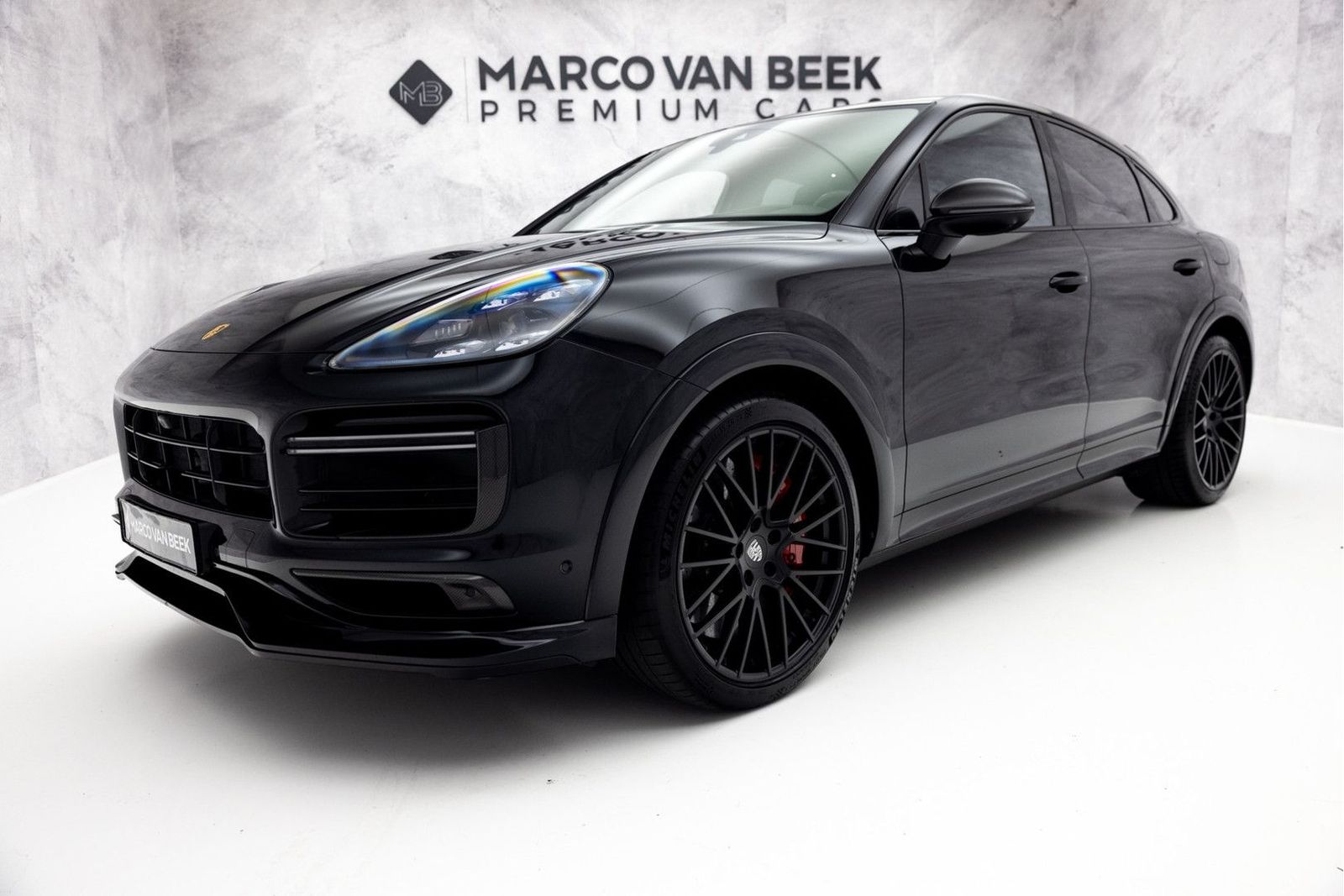 Porsche Cayenne Coupé 4.0 Turbo S E-Hybrid | SportDesign