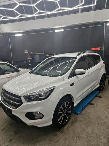 Ford Kuga ST-Line 1.Hand AHK/Navi/LED 2.0 ...