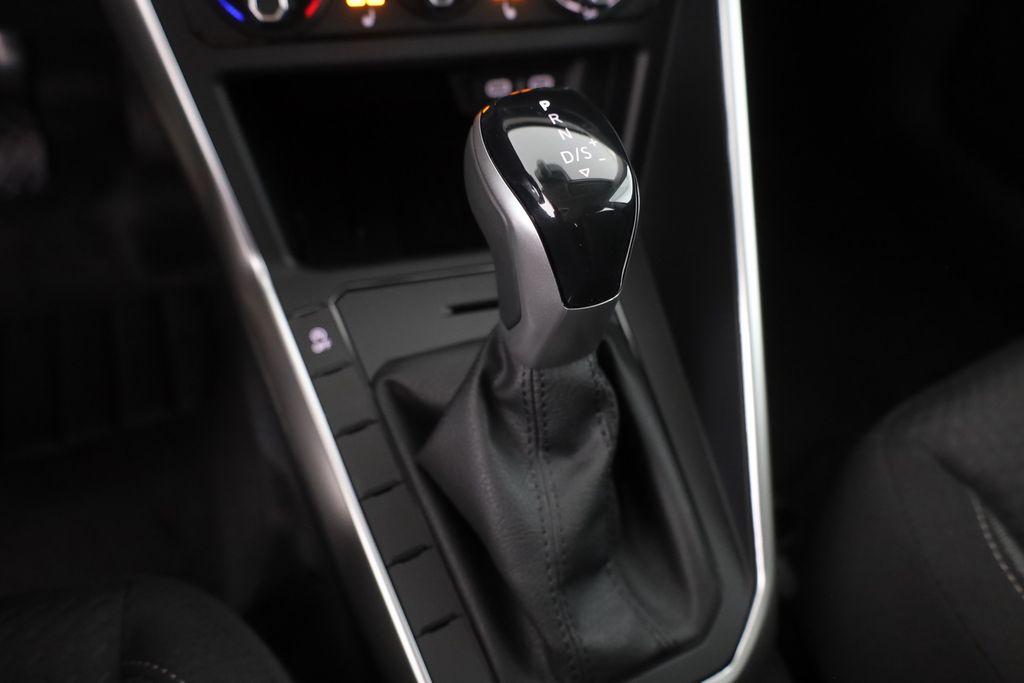 VOLKSWAGEN Polo 2026