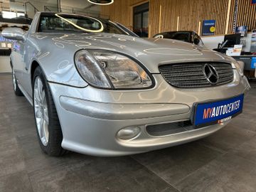 MYAUTOCENTER – Gebraucht- und Jahreswagen mit Werkstattservice in Pfaffenhofen Mercedes-Benz SLK 230 Kompressor ""1.HAND*KLIMA*LEDER*SZHZ*