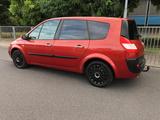 Renault Scenic Privilege 1.9 dCi FAP 96kW Angemeldet. GZ - Renault Scenic mit Diesel-Antrieb: 1.9