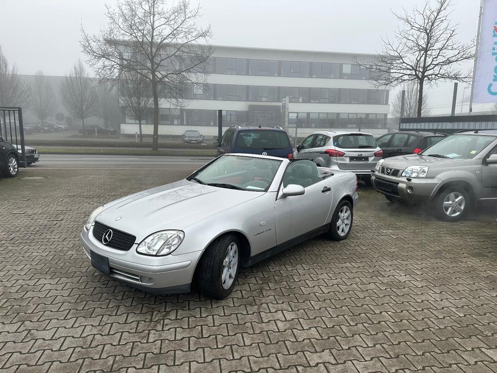 Mercedes-Benz SLK 230
