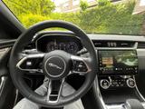 Jaguar XF P250 R-DYNAMIC SE Sportbrake Auto R-DYNAM... - Jaguar XF R mit Benzin-Antrieb