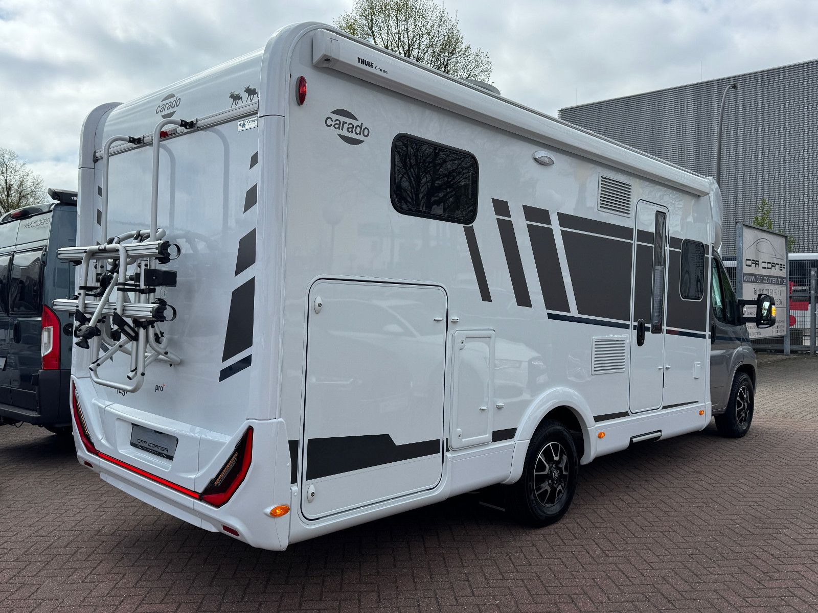 Fahrzeugabbildung Carado T 457 Pro + HYDRAULISCHE HUBSTÜTZEN LUFTFEDERUNG
