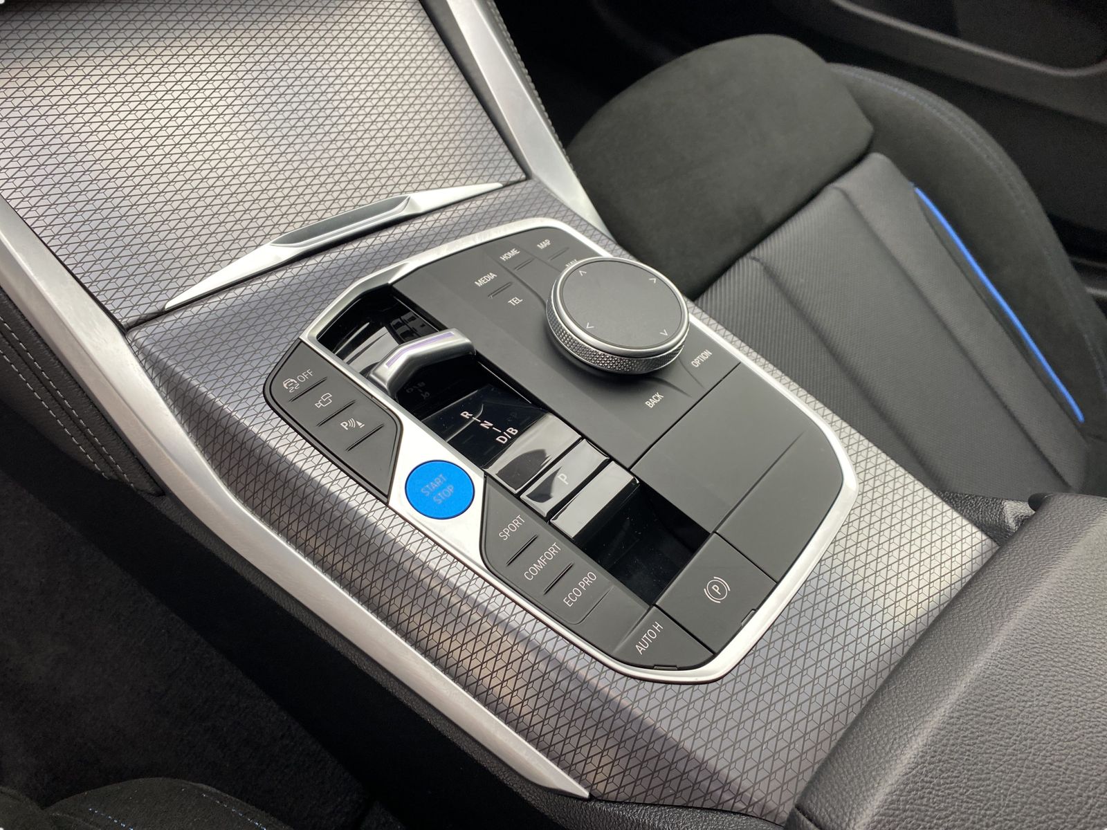 BMW i4 - Bild 14