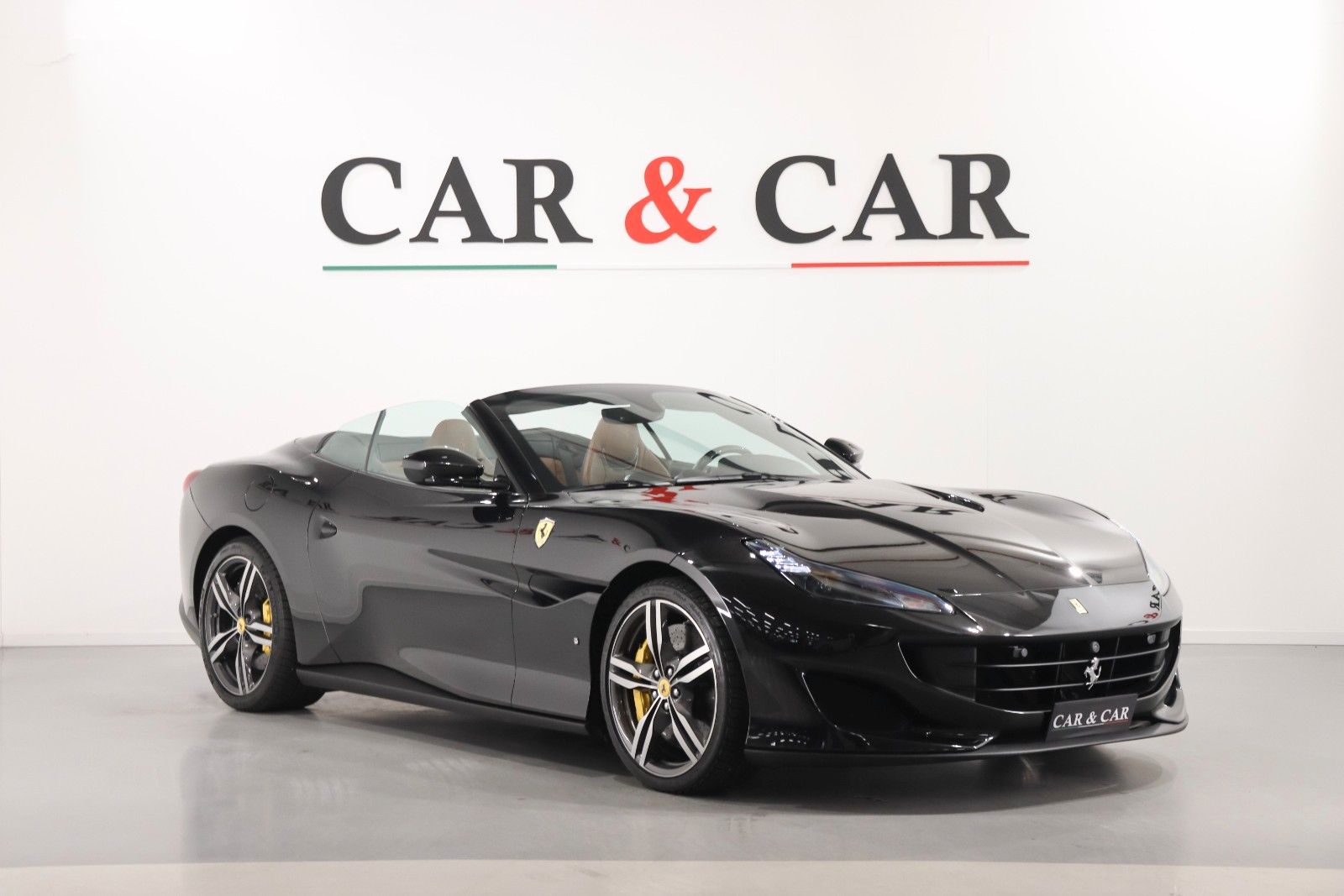 FERRARI Portofino