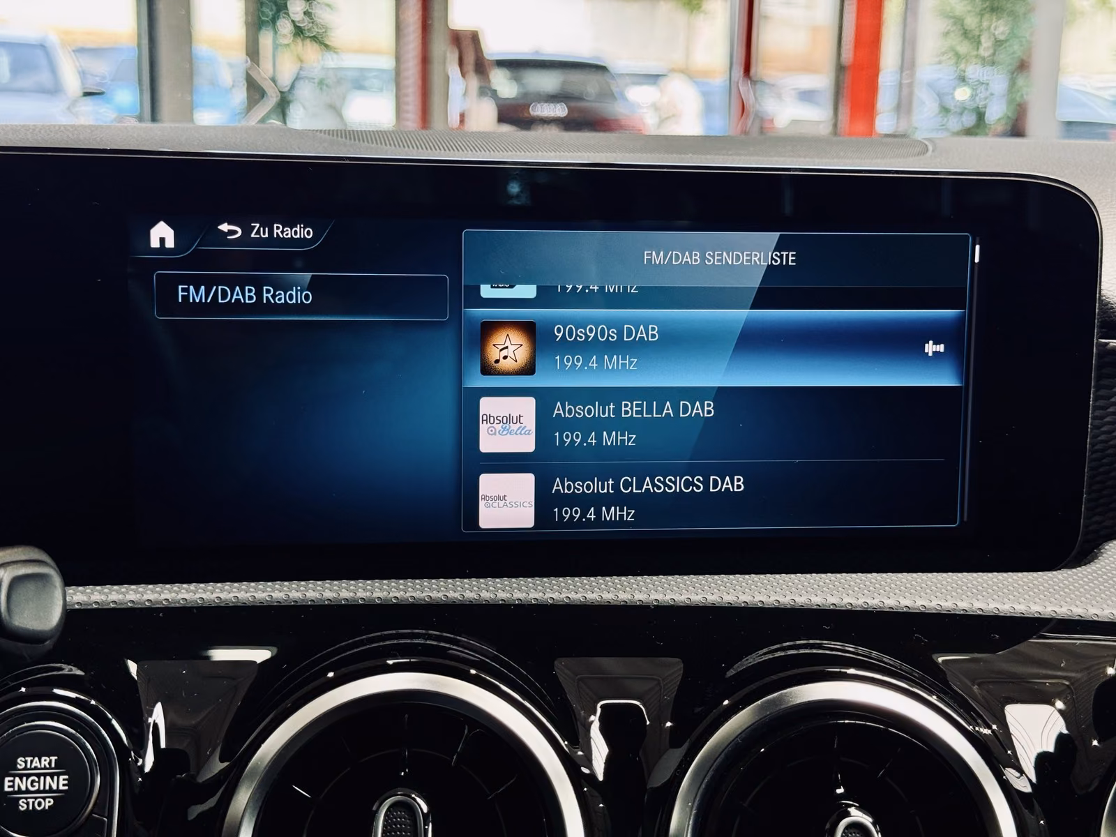 Mercedes-Benz A-Class SHZ Widescreen LED Carbon, миниатюра 24