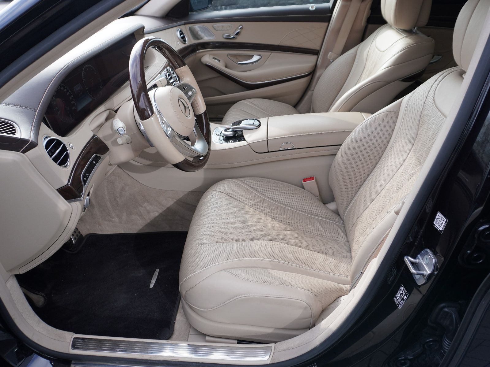 Fahrzeugabbildung Mercedes-Benz S 560 4Matic L AMG