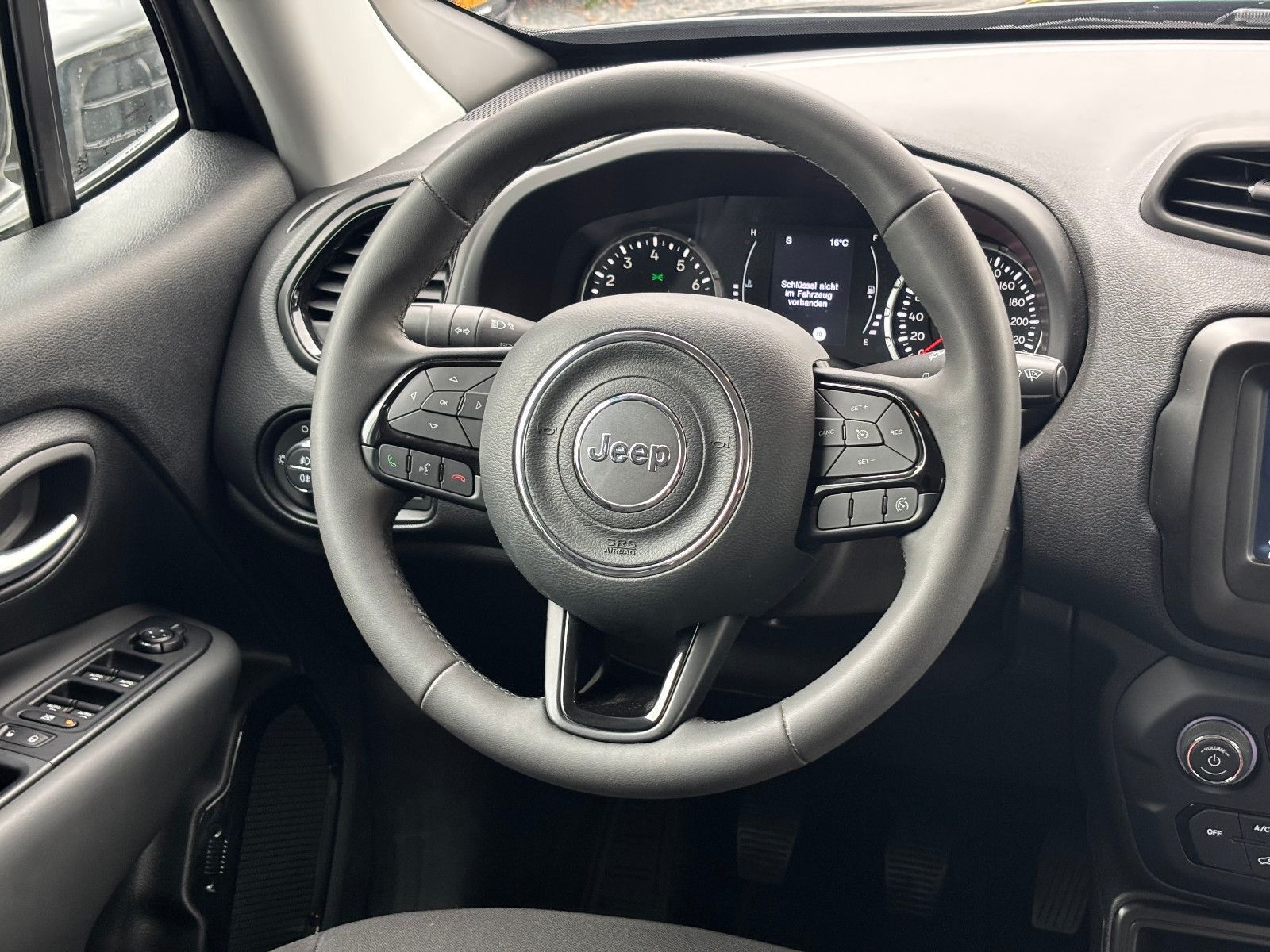Fahrzeugabbildung Jeep Renegade Longitude//AMBIENTE/APPLE