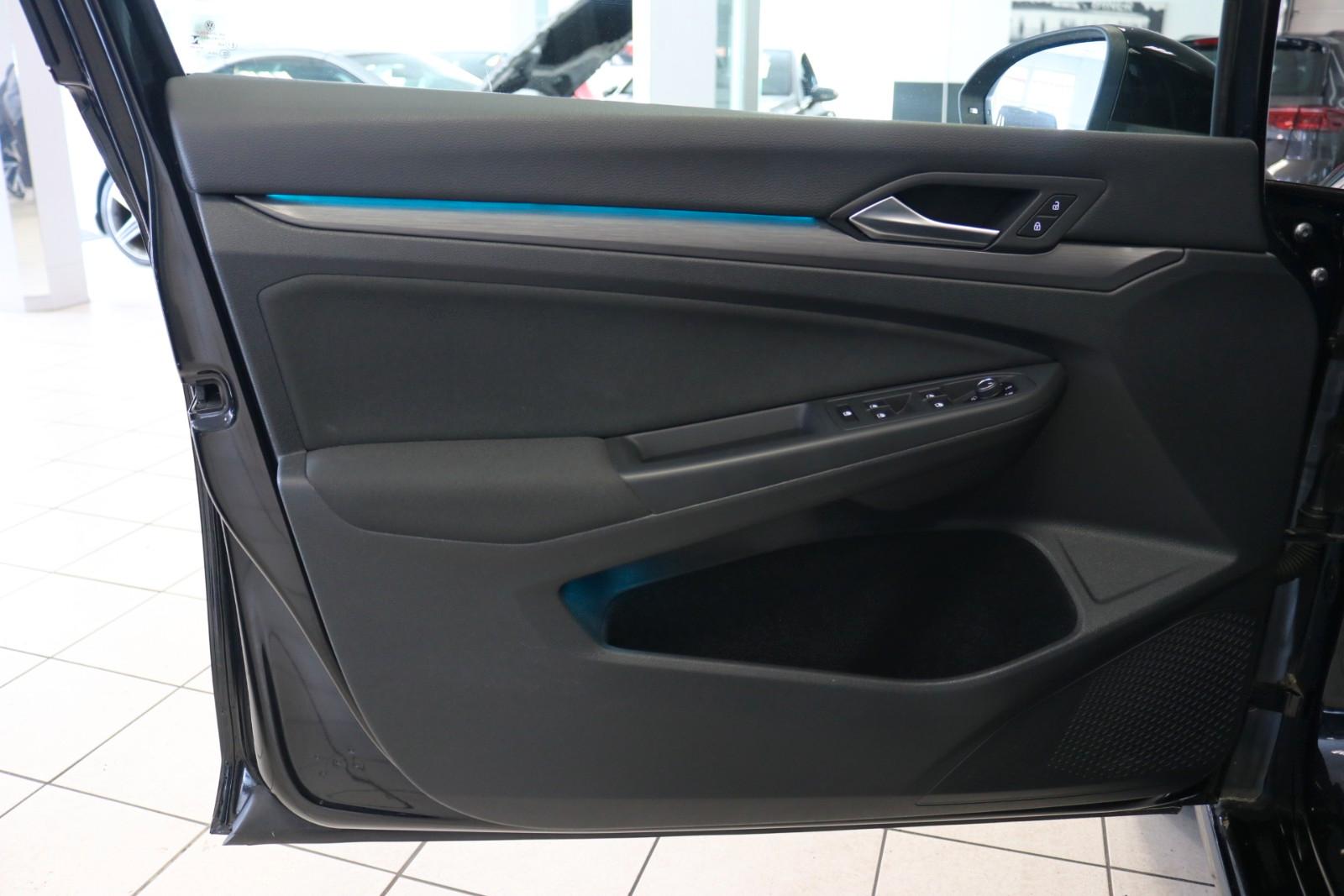 Volkswagen Golf VIII Lim. Style Kamera AHK ACC Memory, миниатюра 11