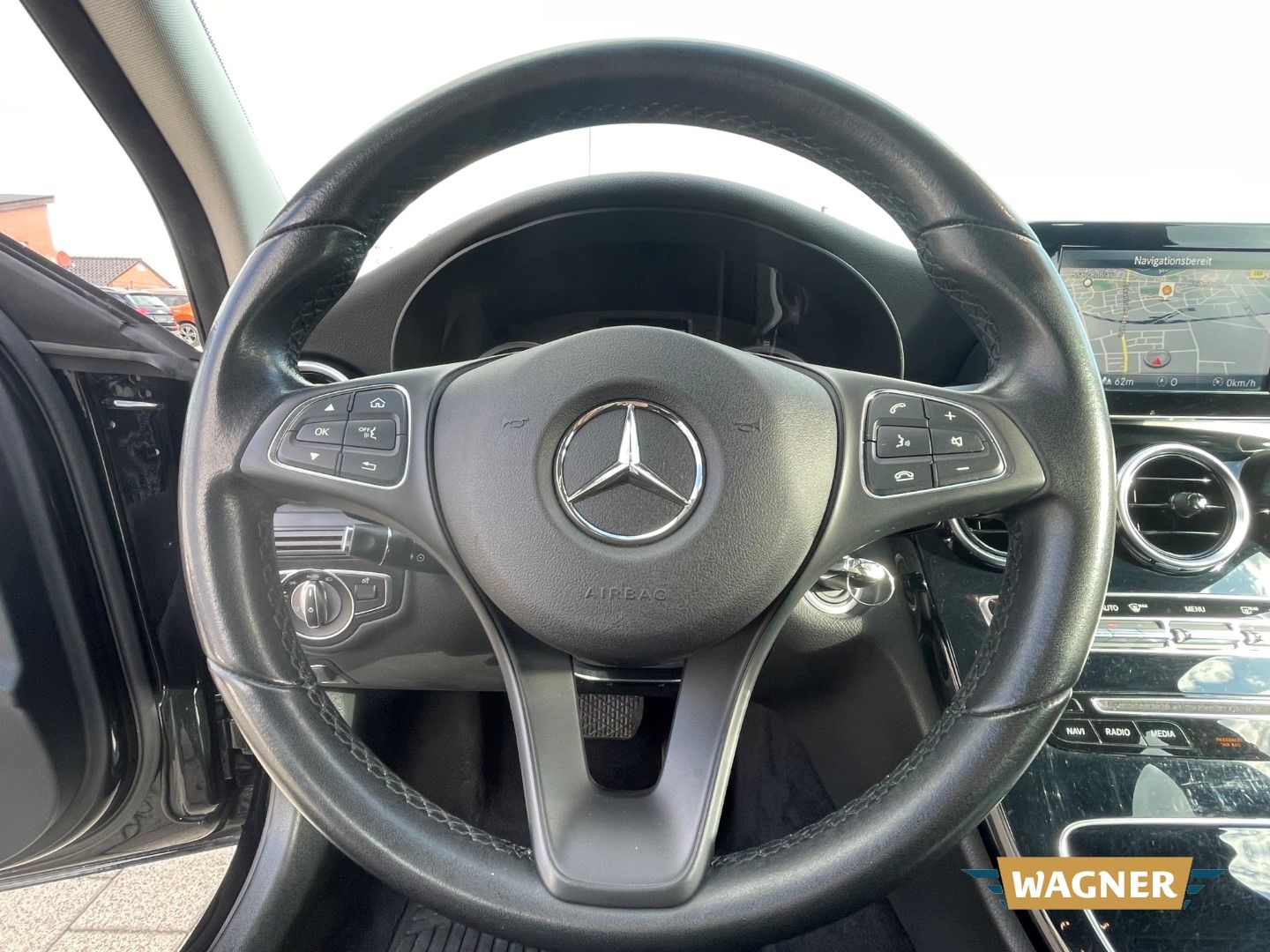 Fahrzeugabbildung Mercedes-Benz C 220 T BlueTec d Automatik Sitzheizung